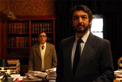 if you dont want to know the secret, DONT LOOK IN THEIR EYES!!!