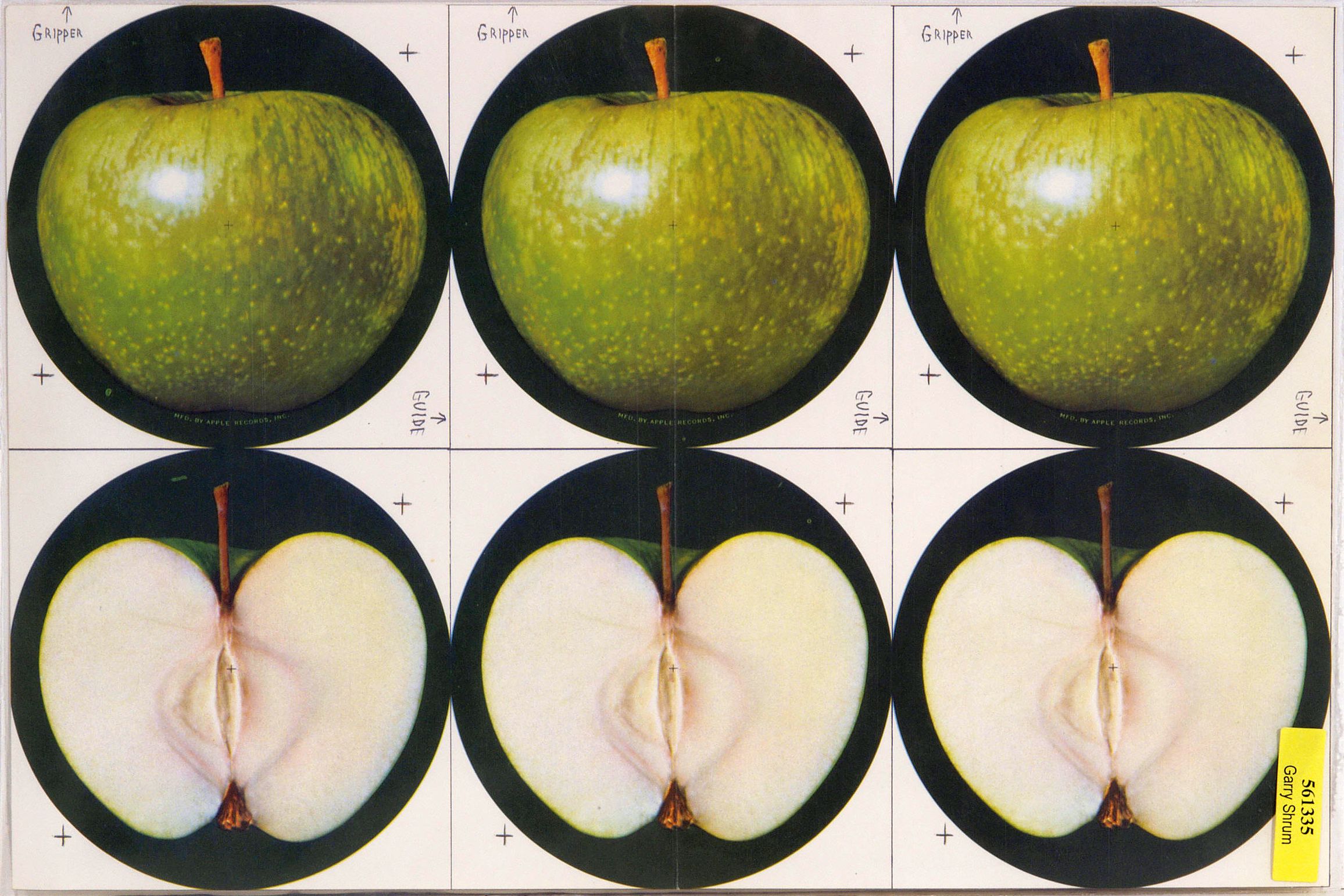 The apple am little. Яблоко Beatles. The Beatles Apple records. Логотип Битлз яблоко. Битлз яблоко на пластинках.